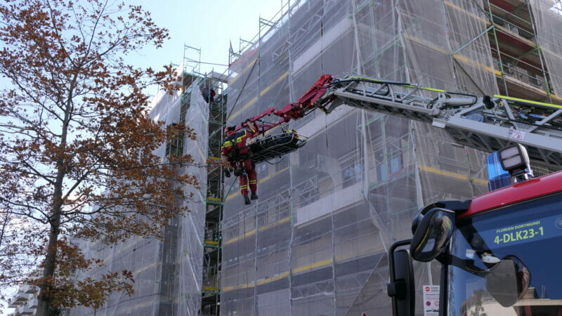 Dortmund: Arbeitsunfall Auf Einer Baustelle - Feuerwehrpresse - Das ...