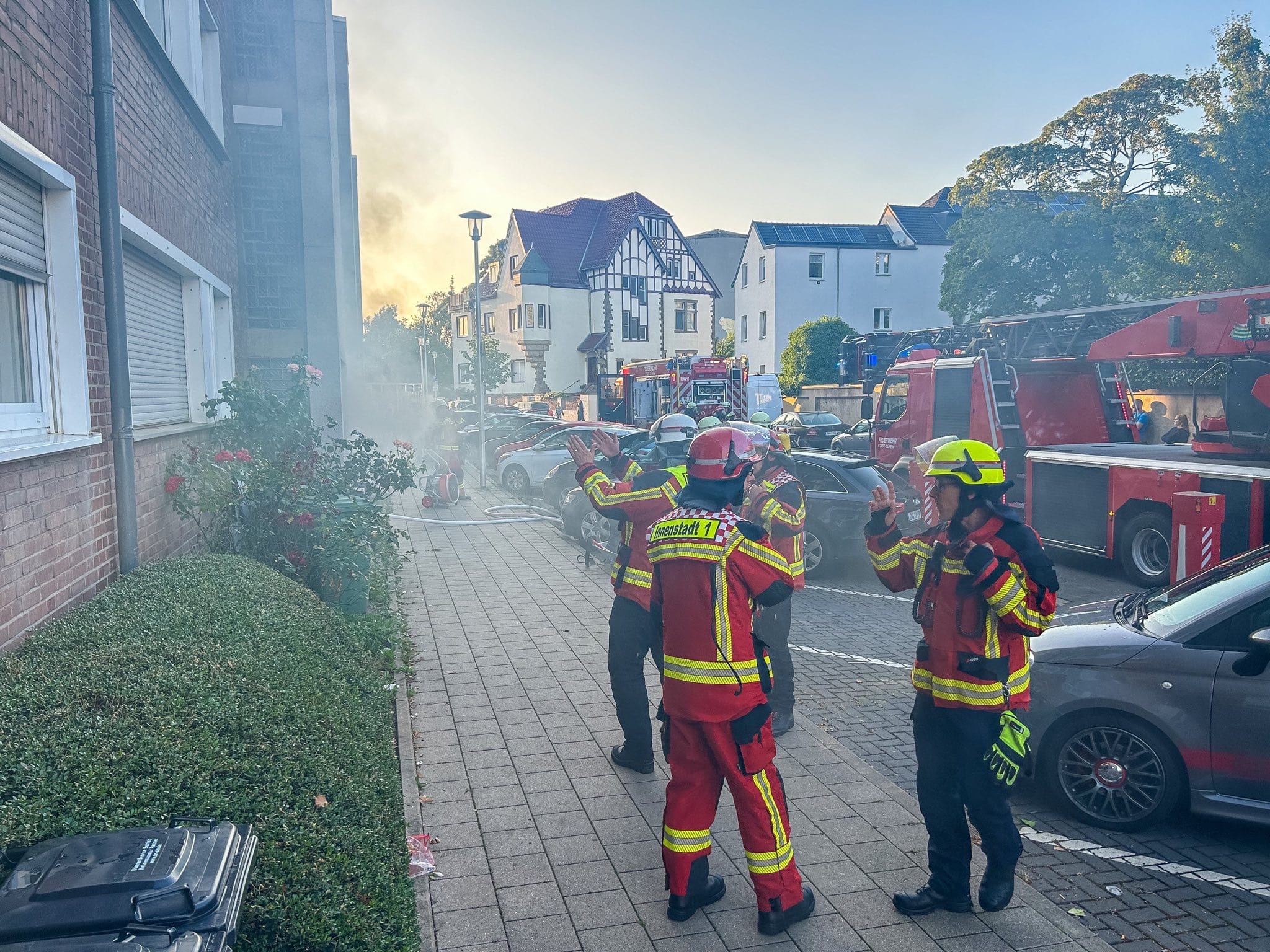 Düren: Menschenrettung Bei Kellerbrand Am Abend - Feuerwehrpresse - Das ...